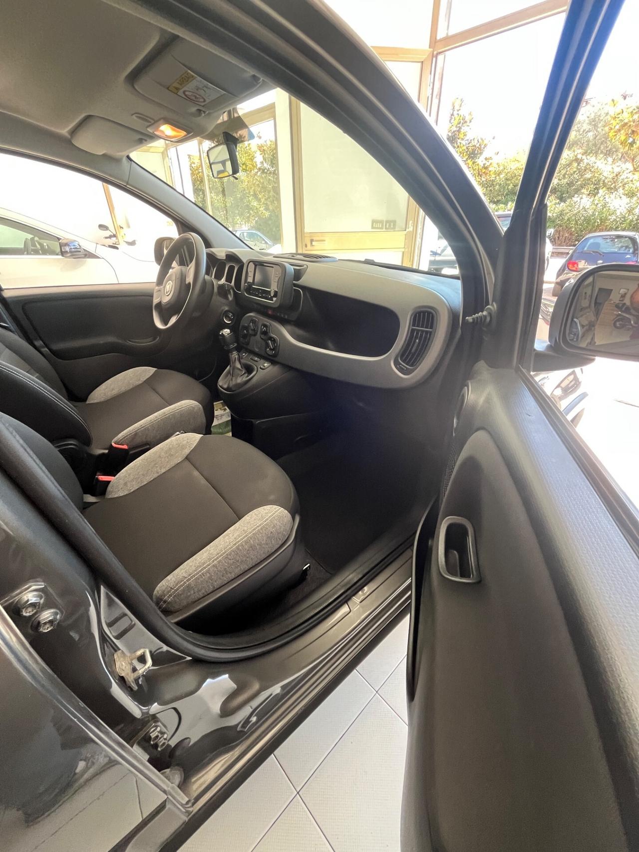 Fiat Panda 1.0 FireFly S&S Hybrid Red