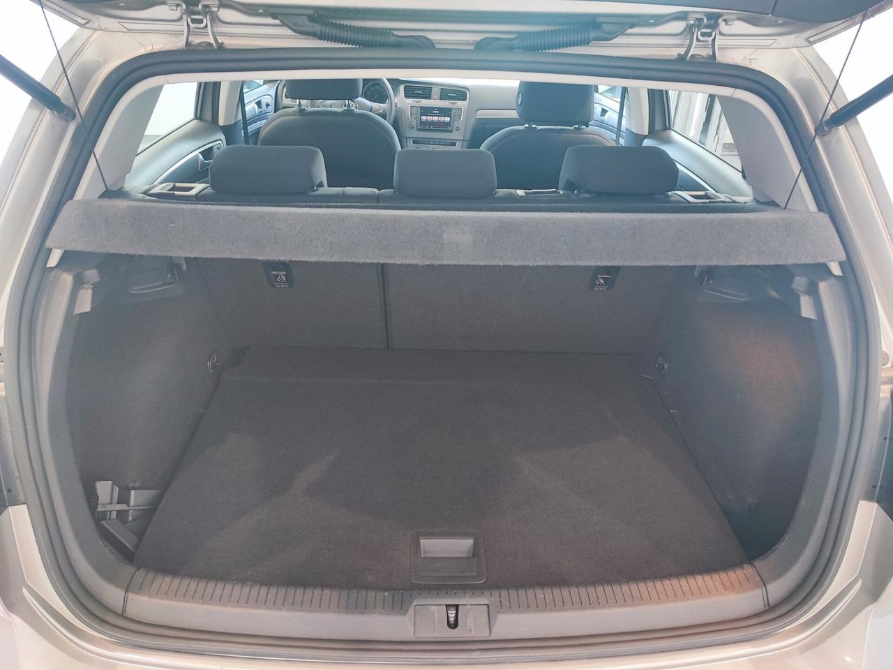 Volkswagen Golf 1.6 TDI 5p. Trendline BlueMotion Technology