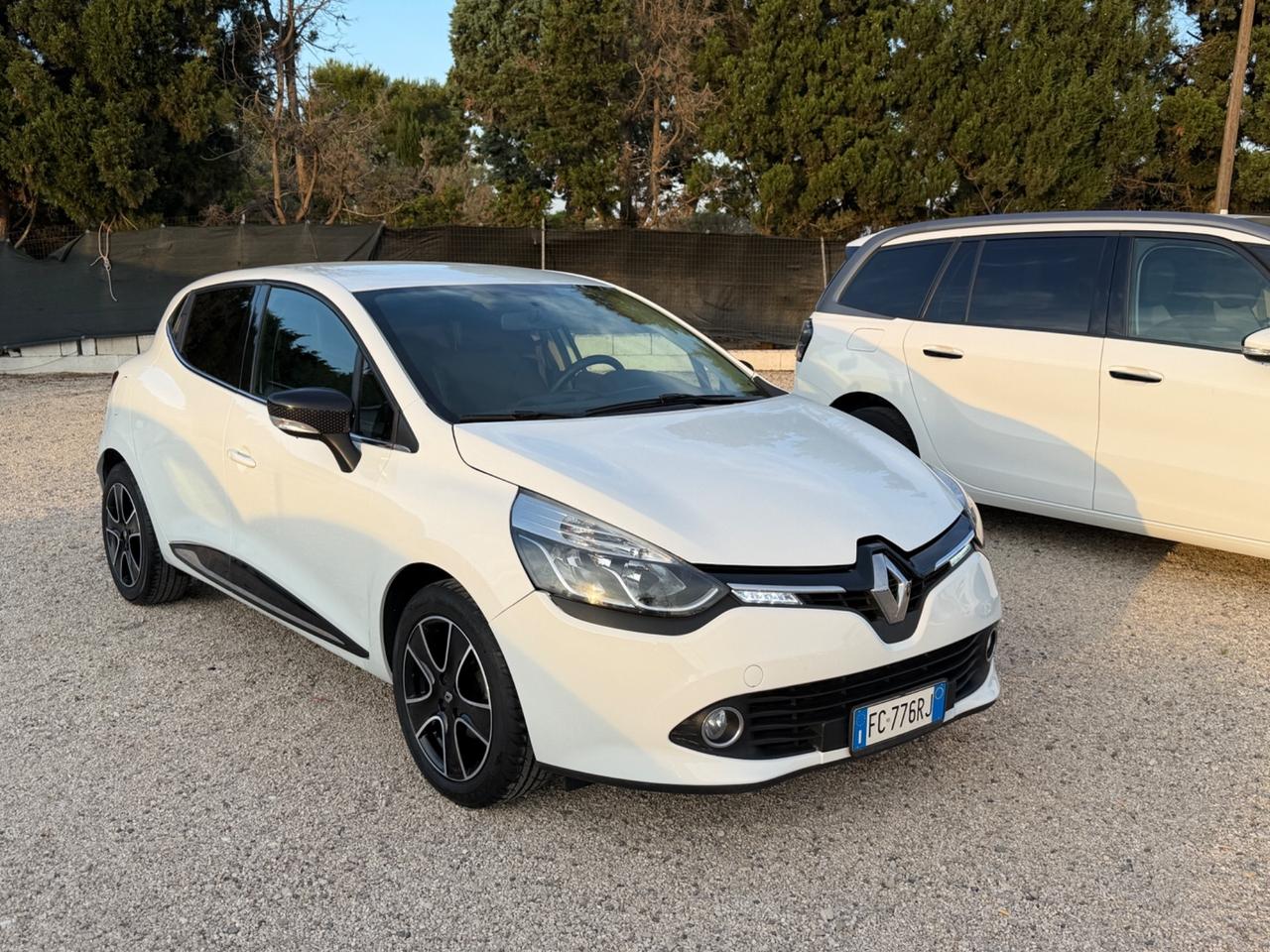 Renault Clio 1.2 75CV 5 porte Zen