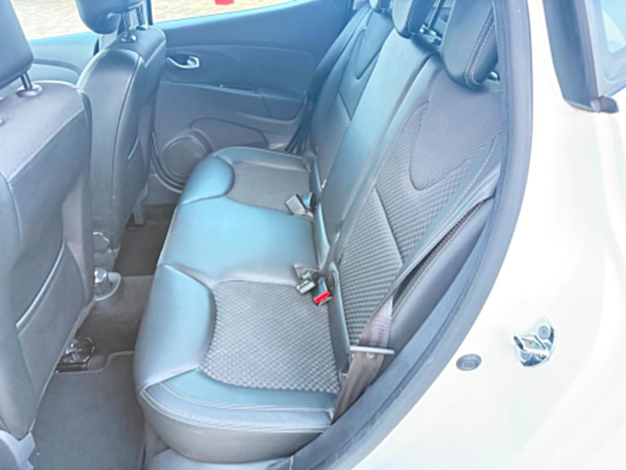 Renault Clio dCi 8V 75 CV 5 porte Moschino Life