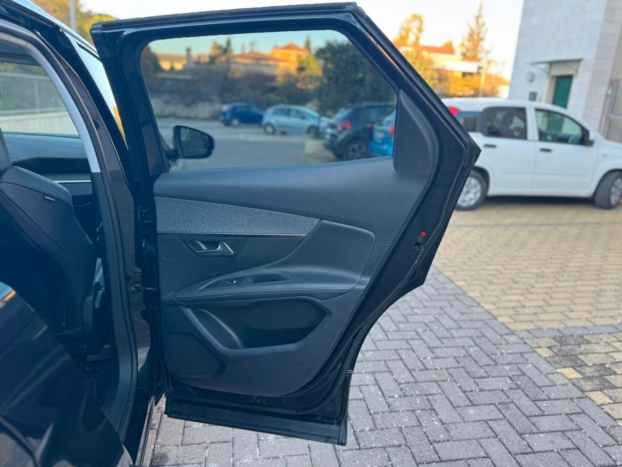 PEGEOUT 3008 1.5 BLUEHDI 130 CV ALLURE,TETTO,FULL