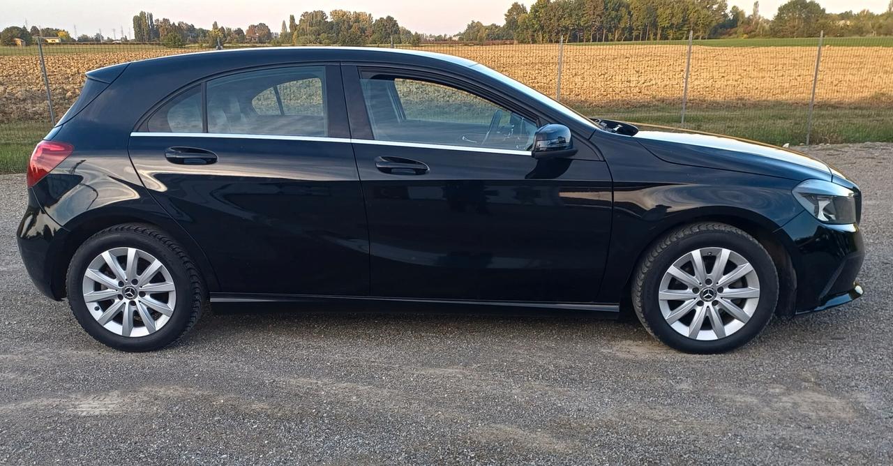 Mercedes-benz A 160 d Automatic Premium