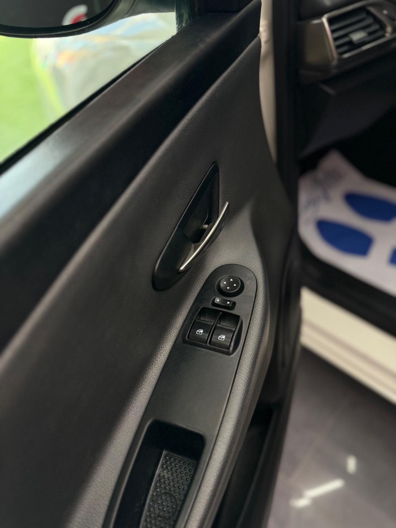 Lancia Ypsilon 1.2 Benzina 69cv Platinum 2014