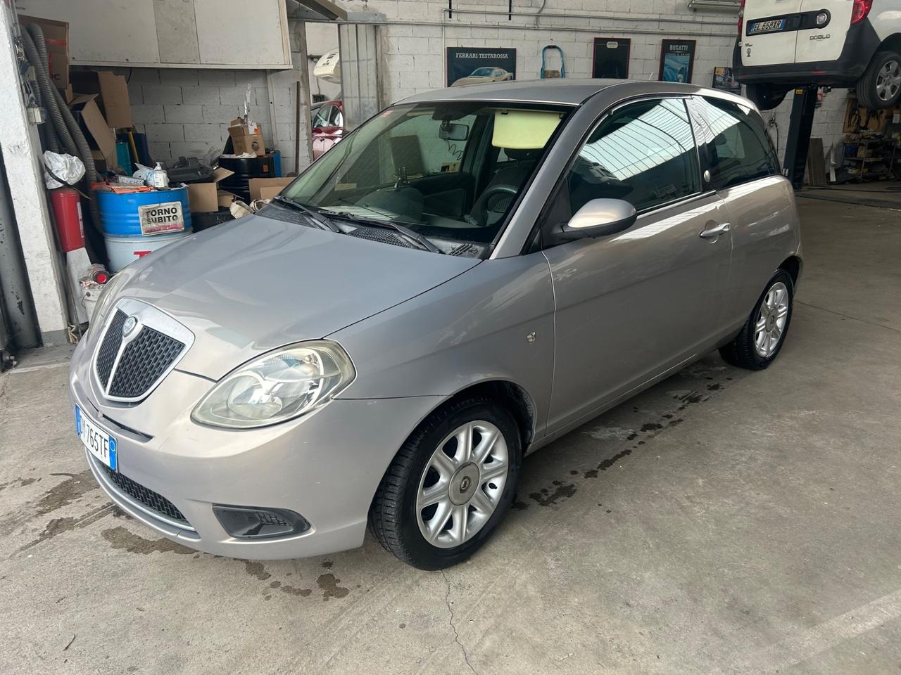 Lancia Ypsilon 1.4 Oro Ecochic GPL