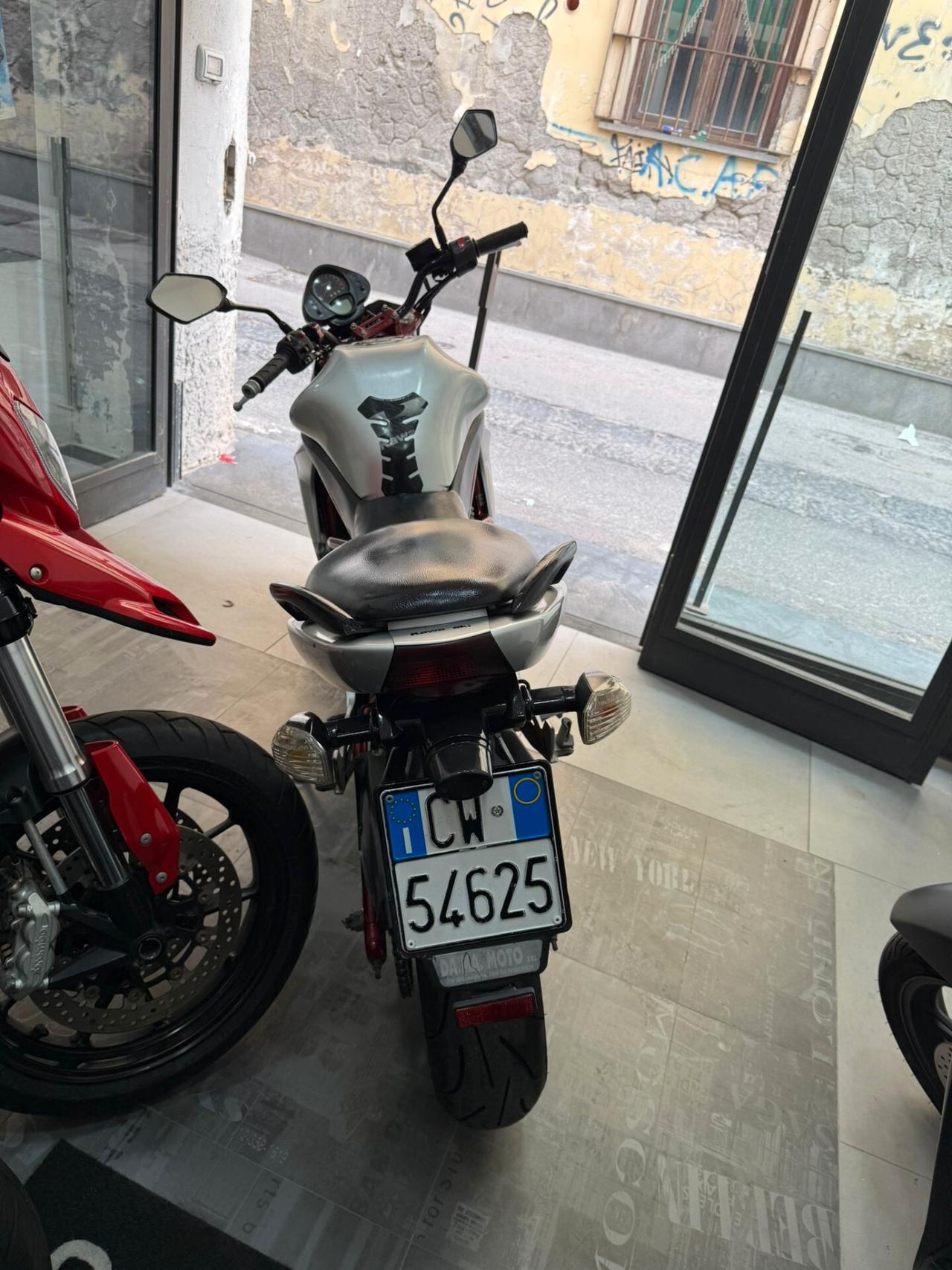 Kawasaki ER 6N