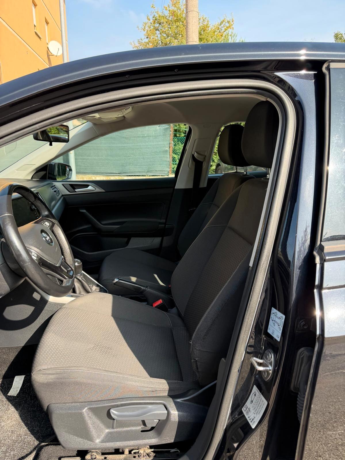Volkswagen Polo 1.0 - NEOPATENTATI - 12 MESI DI GARANZIA -