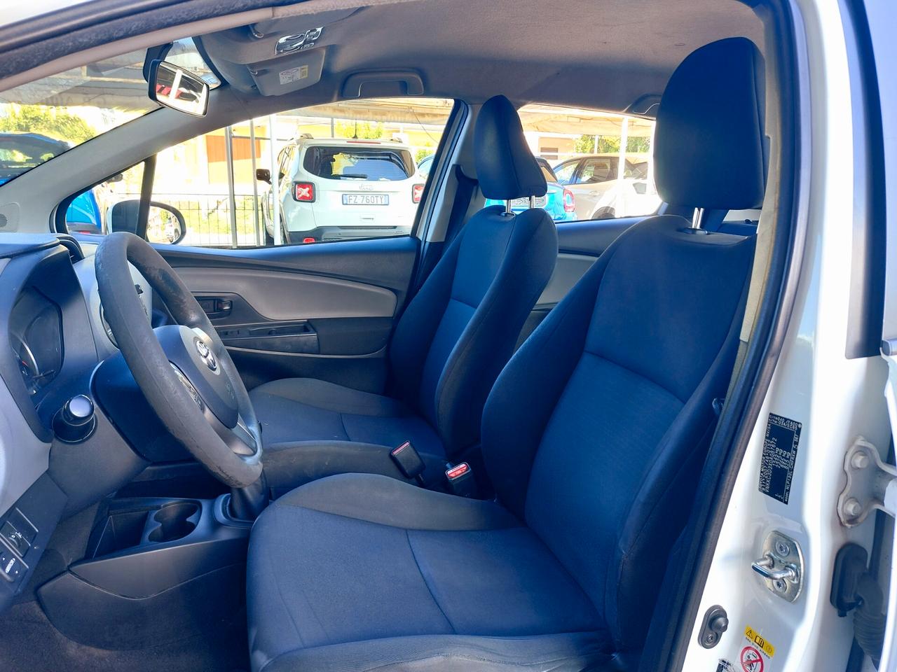 Toyota Yaris 1.D-4D 5 porte Cool 90CV - 2015