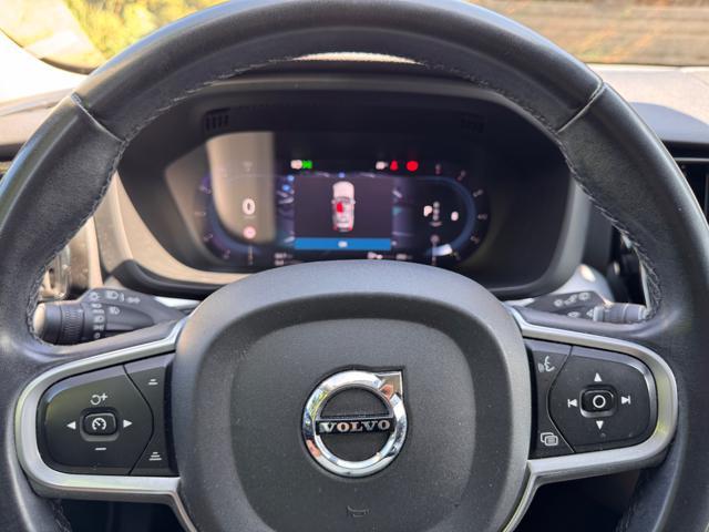 VOLVO XC60 automatica unico proprietario