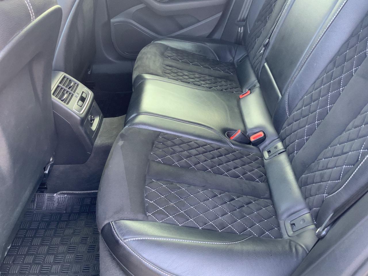 Audi A4 Avant 40 TDI quattro S tronic line edition