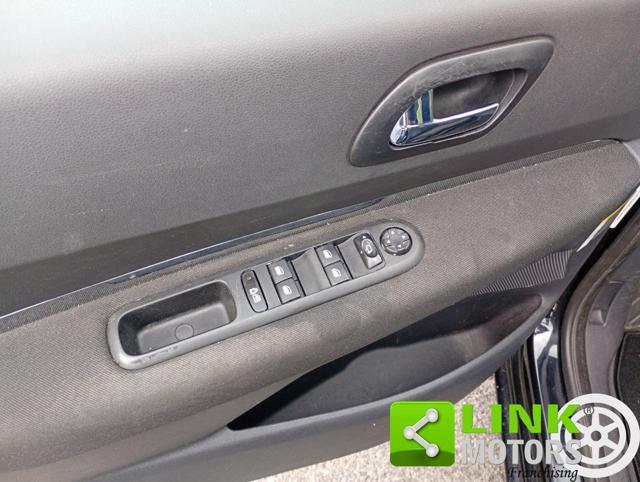 PEUGEOT 5008 1.6 HDi 110CV Tecno