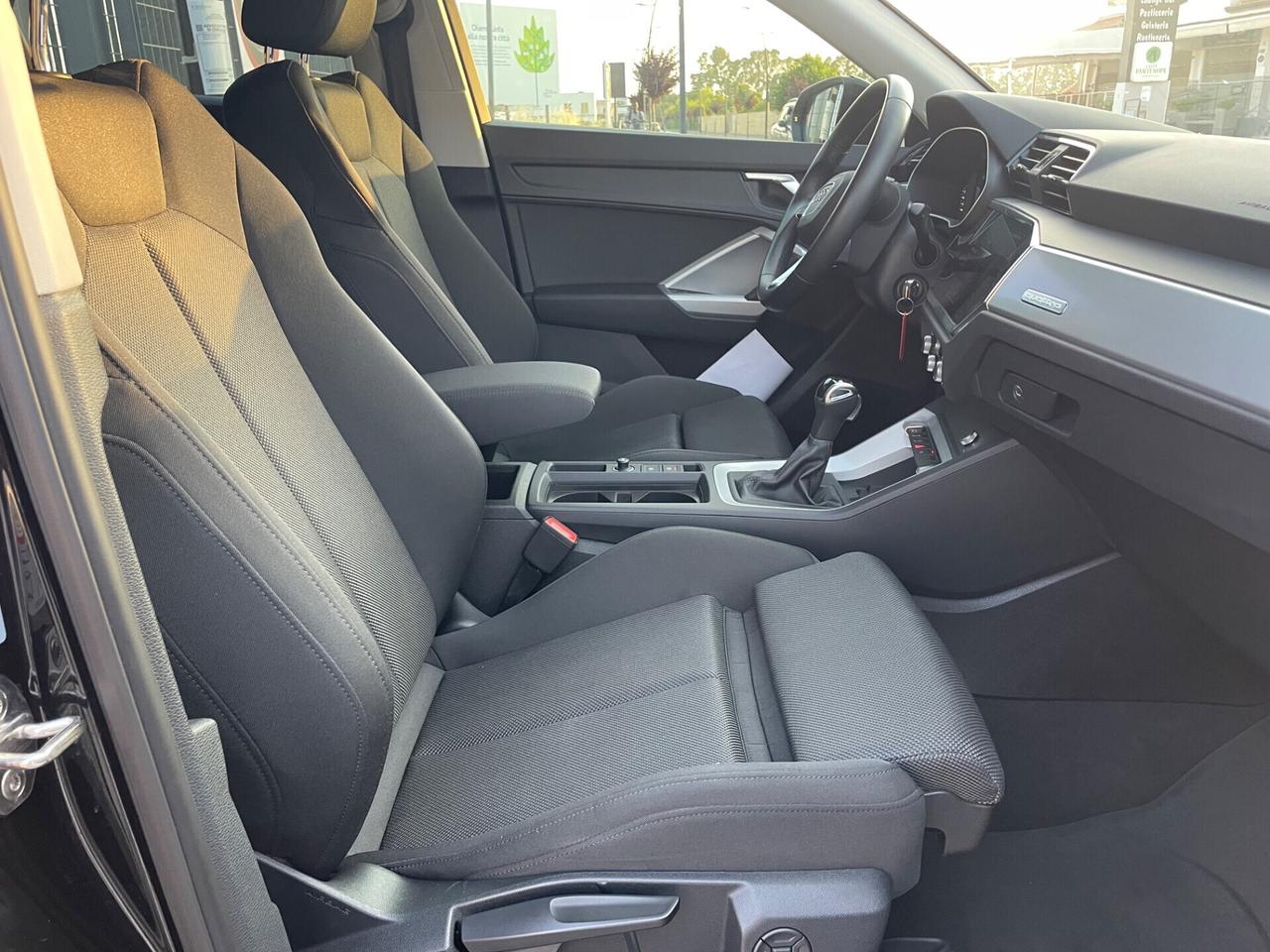 Audi Q3 35 TDI quattro S tronic Business