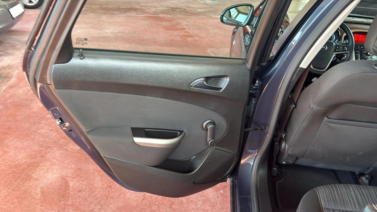 Opel Astra 1.4 100CV 5 porte Elective