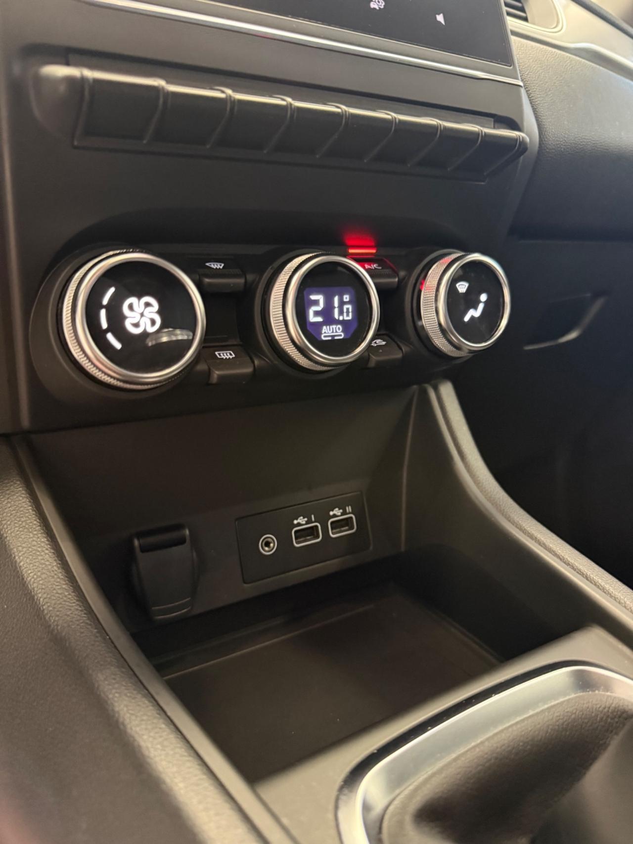 Renault Captur 1.0 TCE Intens NAVI,TELECAMERA,APPLE CARPLAY,LED, ANNO FINE 2023, KM 21000