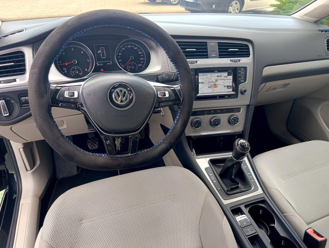 Volkswagen Golf Business 1.6 TDI 5p. Highline BlueMotion Technology . 2015