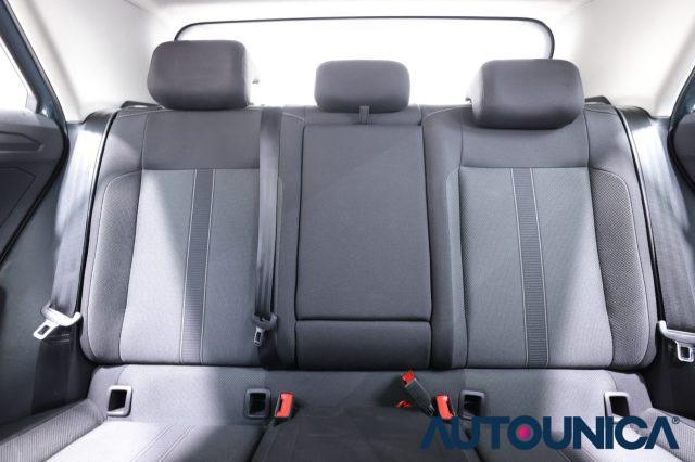 VOLKSWAGEN T-Roc 1.5 TSI ACT DSG LIFE FARI LED