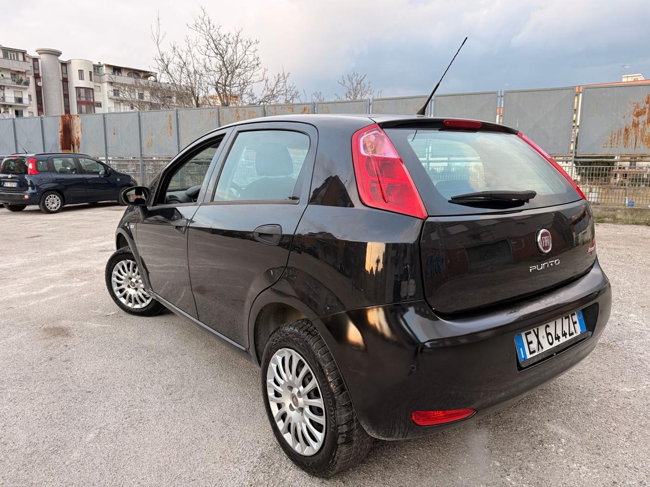 Fiat Punto 1.4 8V 5 porte Natural Power Street