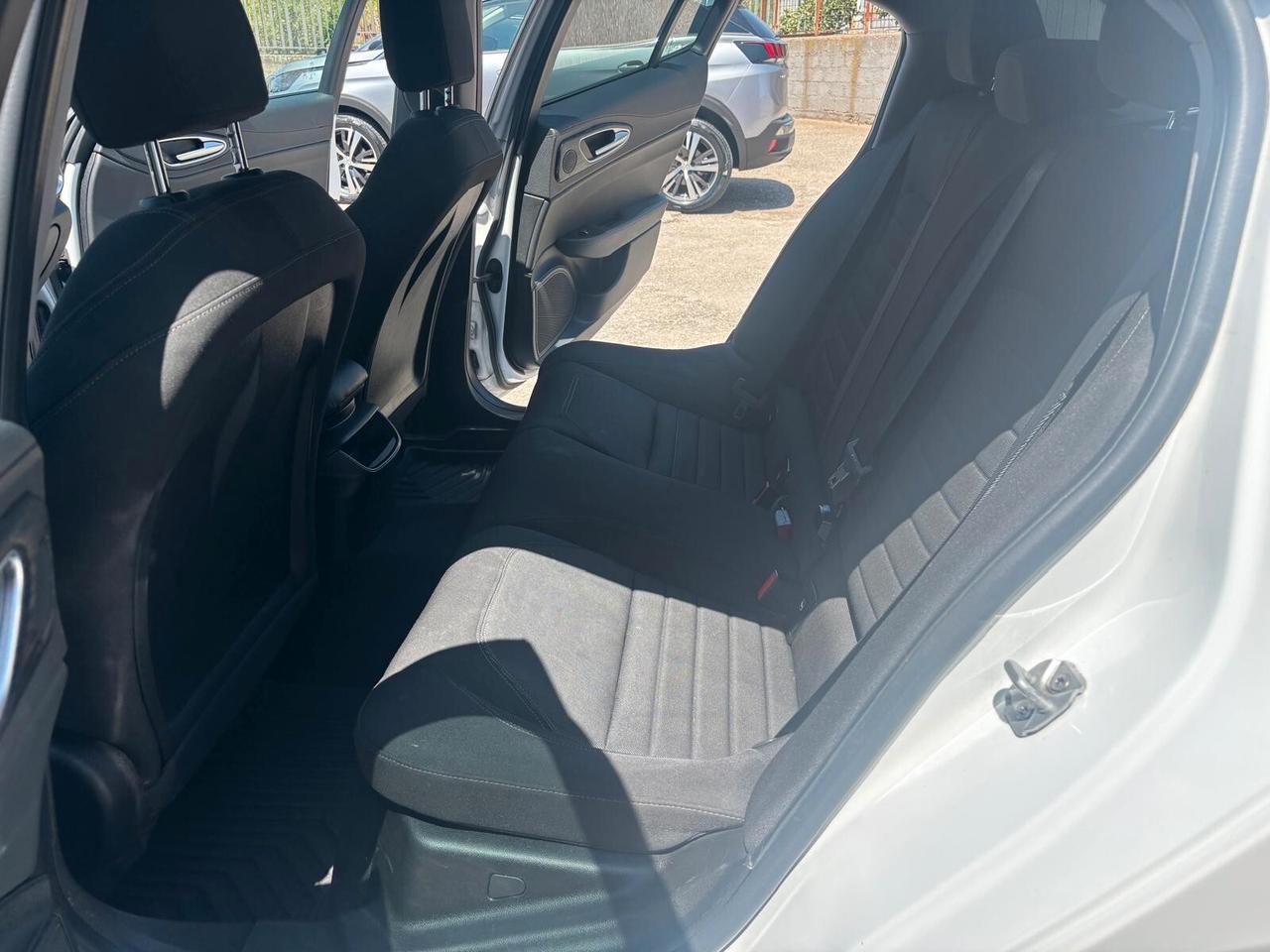 Alfa Romeo Giulia 2.2 Turbodiesel 160 CV AT8 Executive