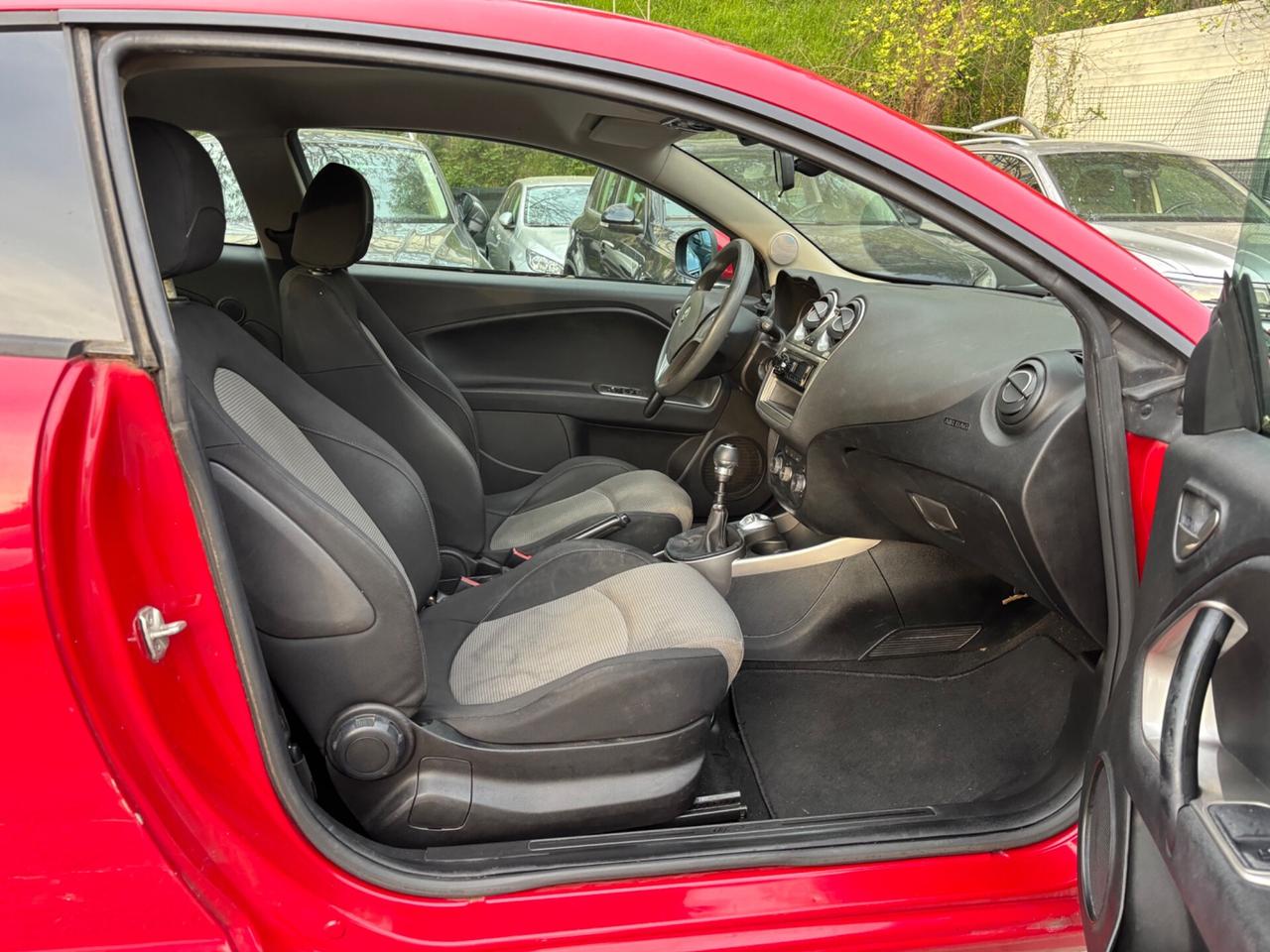 Alfa Romeo MiTo 1.3 JTDm 90CV Distinctive Sport Pack