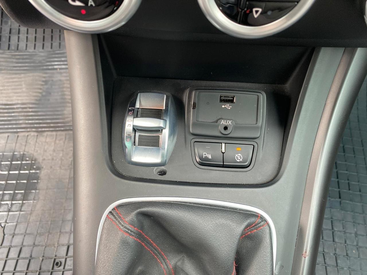 Alfa Romeo Giulietta 1.6 JTDm 105cv restyling full 2014