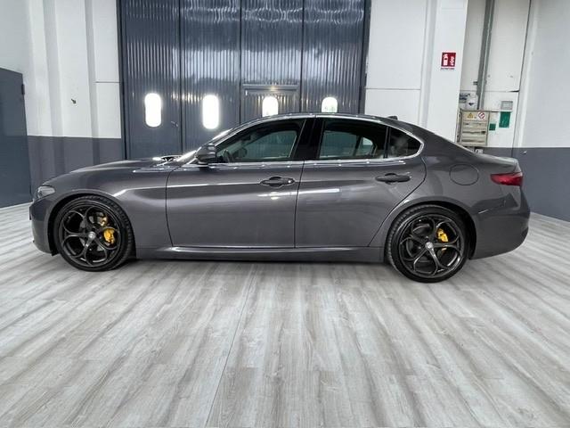 Alfa Romeo Giulia 2.2 Turbodiesel 180 CV Business Sport