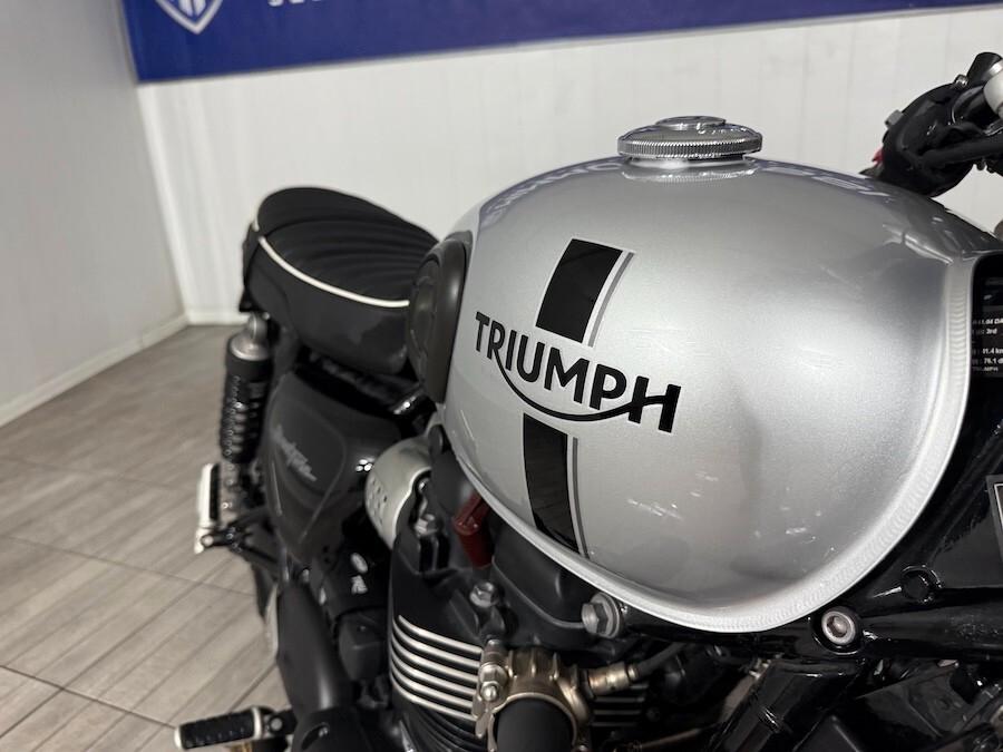 Triumph Street Twin 2600 KM