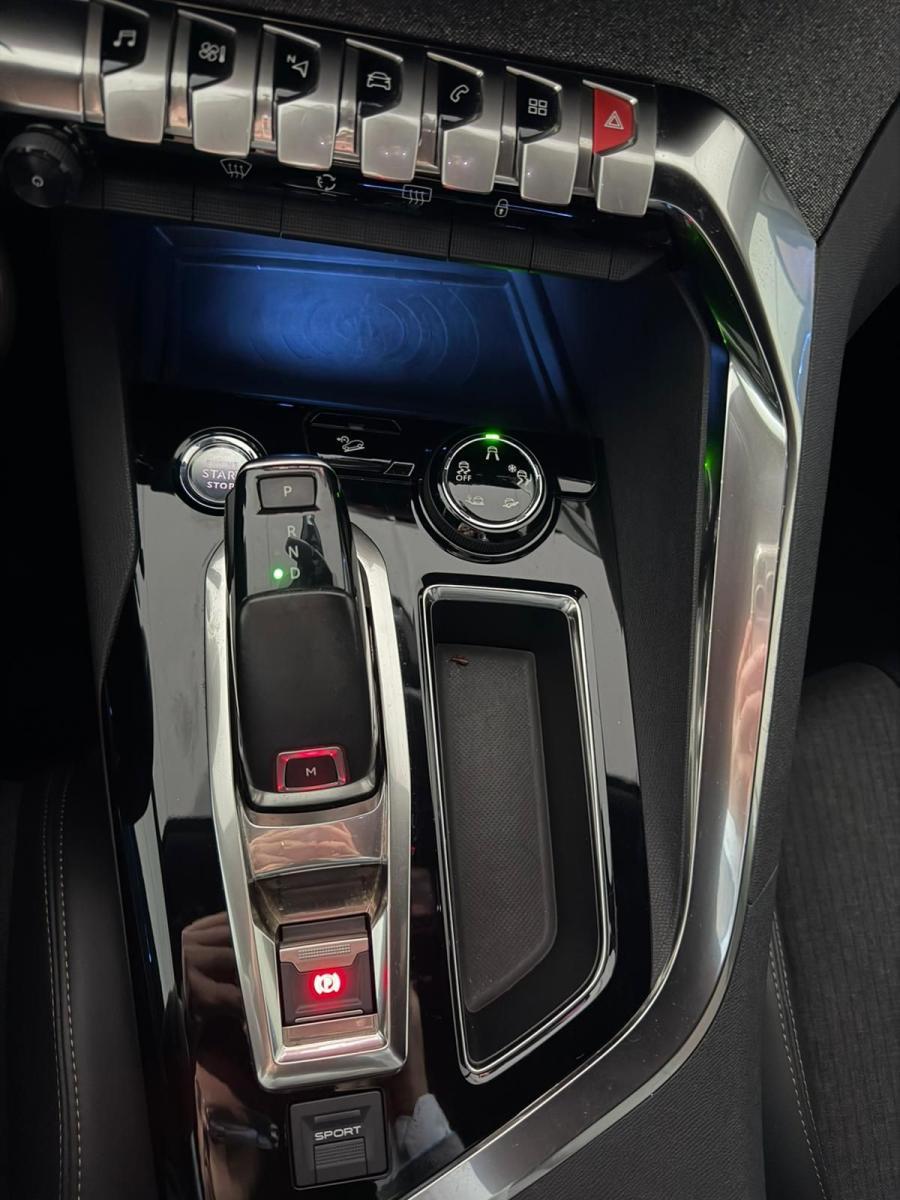 PEUGEOT - 5008 - BlueHDi 130 EAT8 S&S GT Line