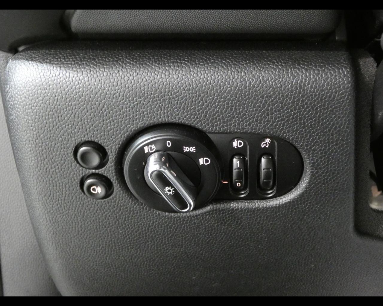 MINI Mini 5 porte (F55) - Mini 2.0 Cooper S Yours 5 porte