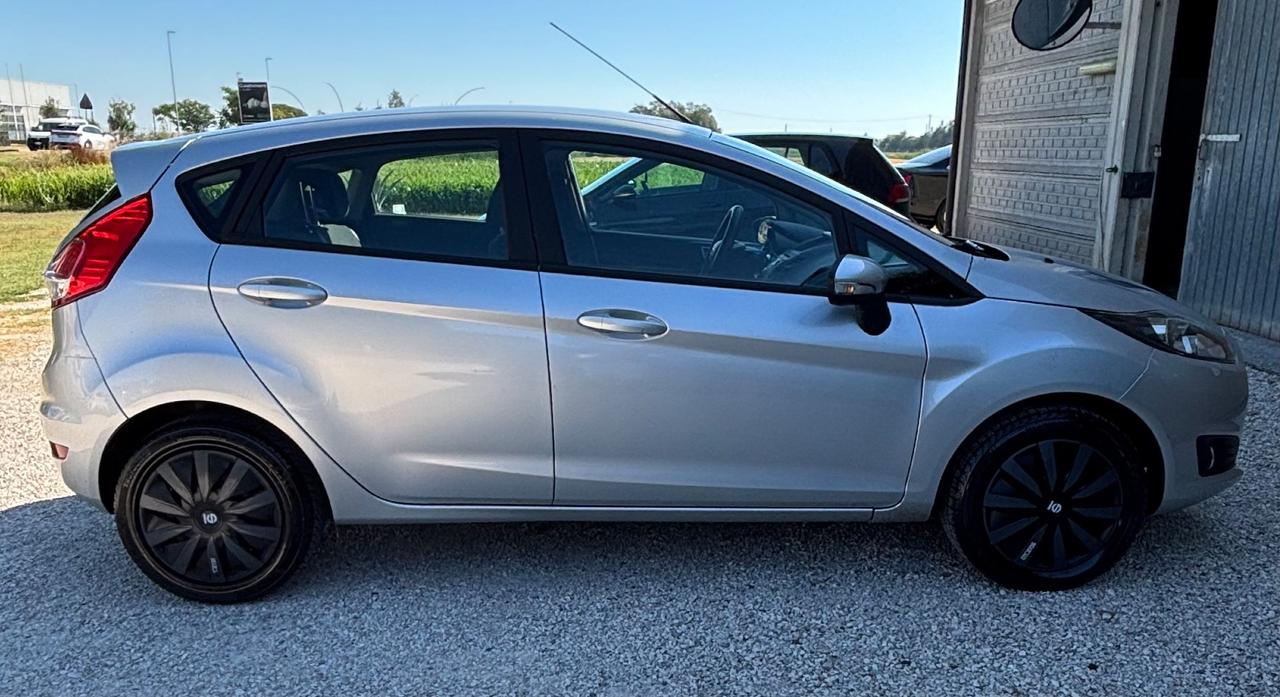 Ford Fiesta 1.4 5p. Bz.- GPL Titanium