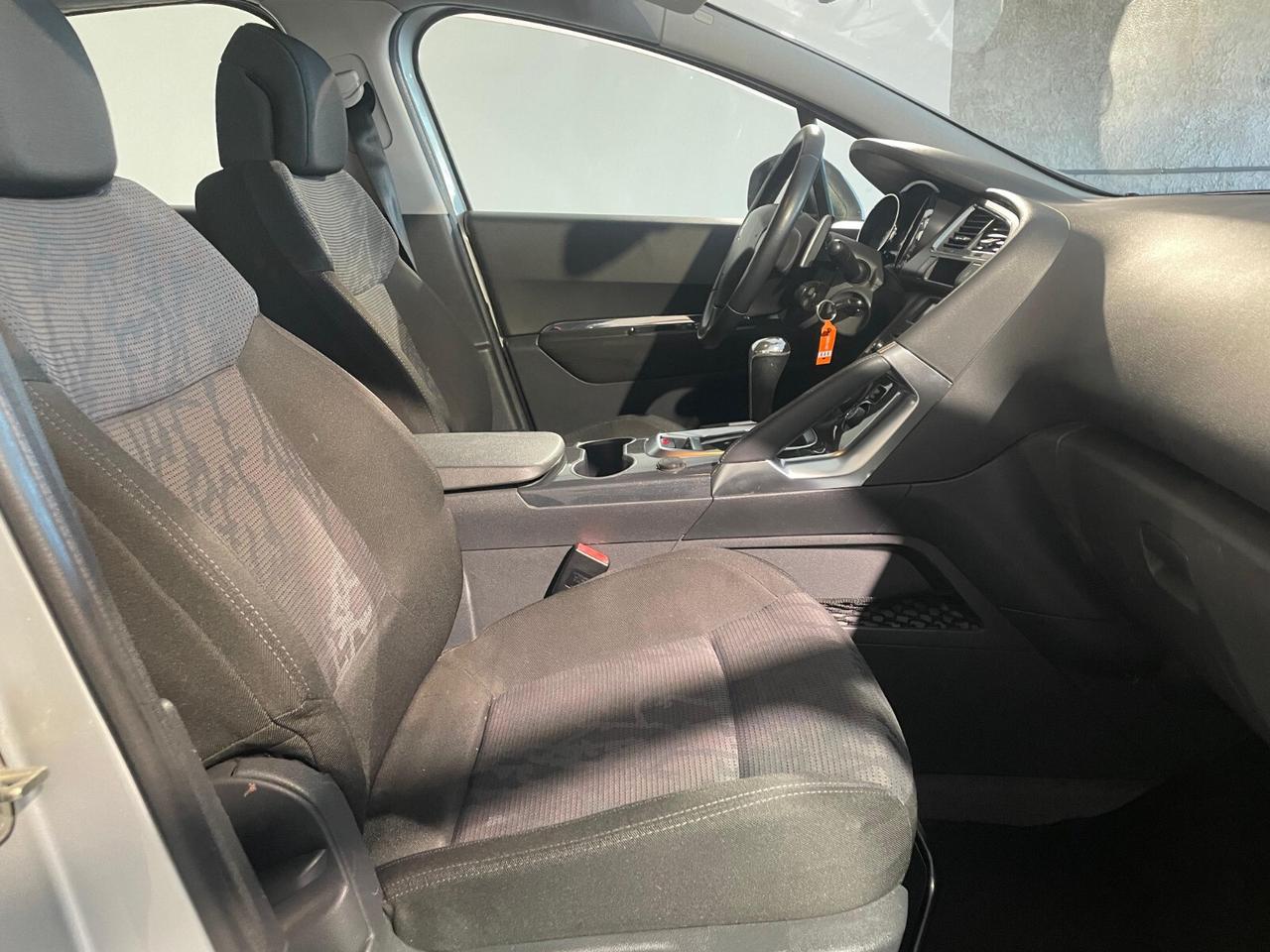 Peugeot 3008 1.6 HDi 112CV CAMBIO AUTOMATICO