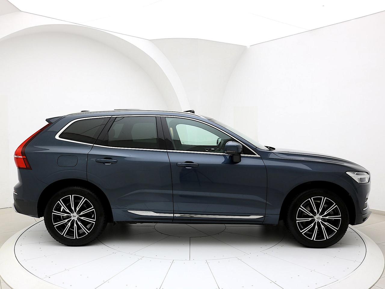 Volvo XC60 B4 AWD Inscription TETTO APRIBILE