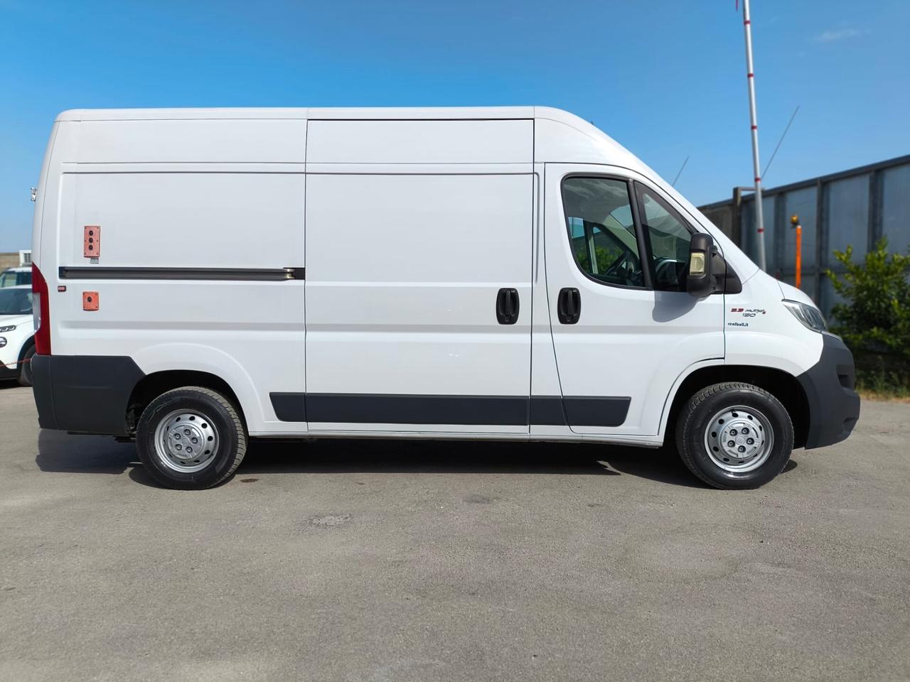 FIAT DUCATO MH2 CON PEDANA TRASPORTO OSSIGENO RIF:5624