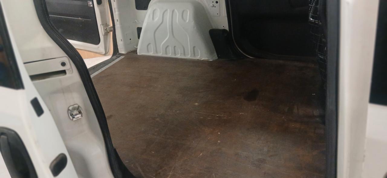 Fiat Doblò 1.3 mj 2 posti autocarro vetrato