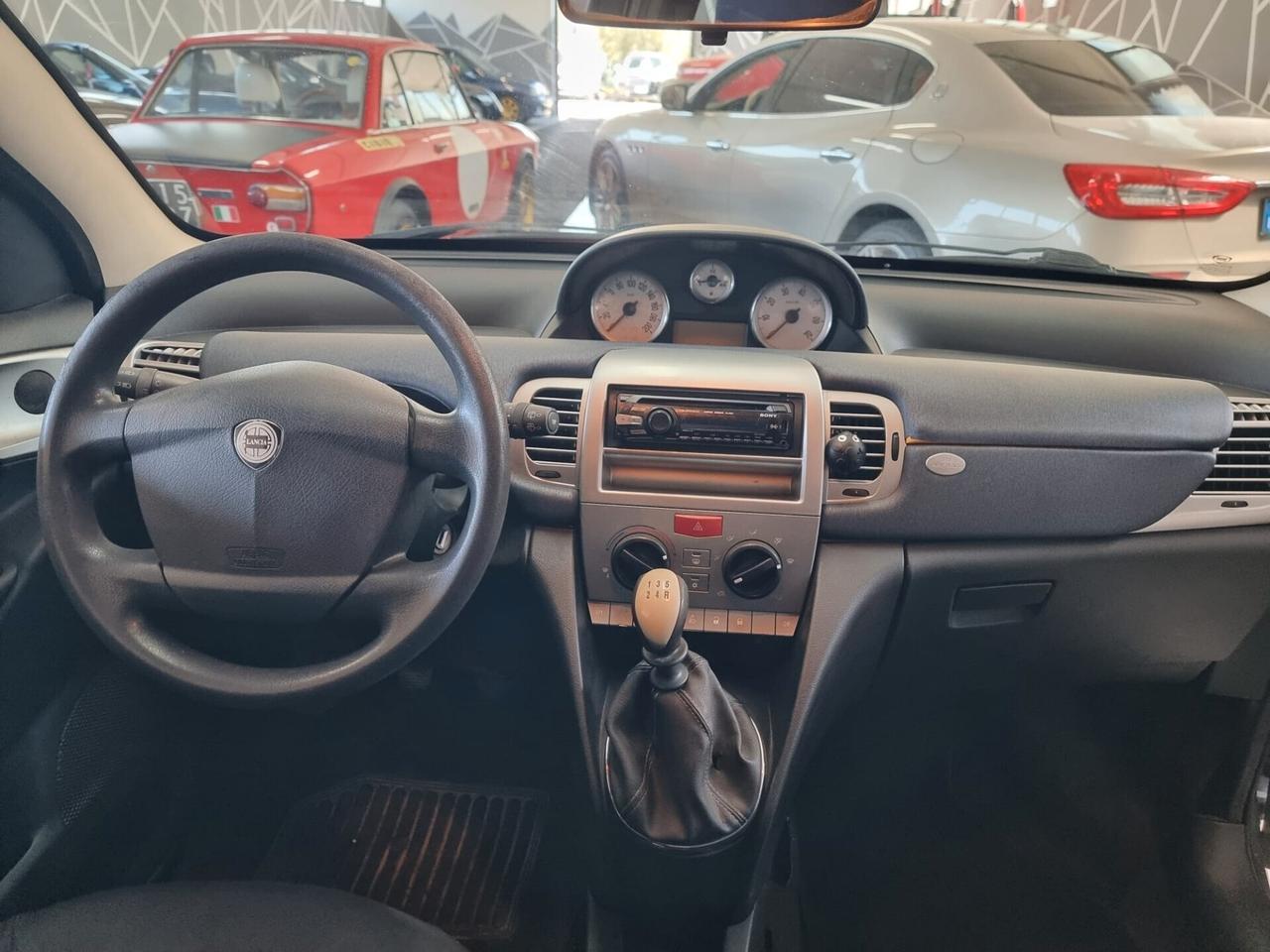 Lancia Ypsilon 1.2 NEOPATENTATI