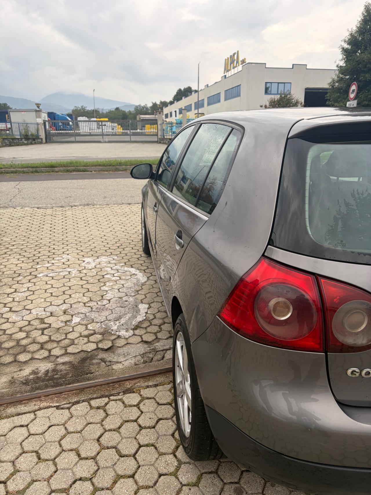 Volkswagen Golf 5 1.9 TDI 5p. Sportline