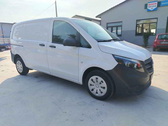 MERCEDES-BENZ VITO 111 CDI