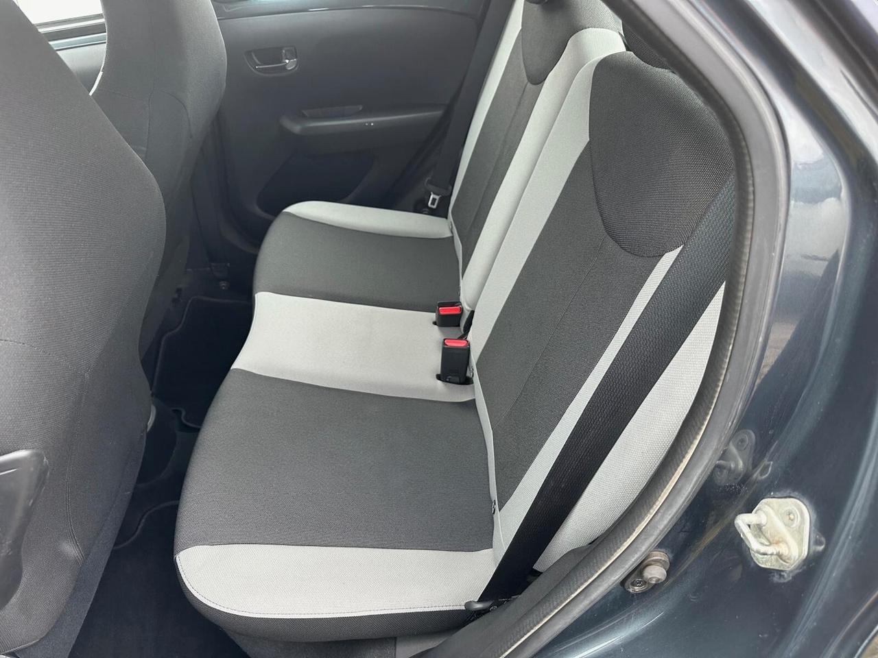 Toyota Aygo 1.0 VVT-i 69 CV 5 porte x-cool TSS