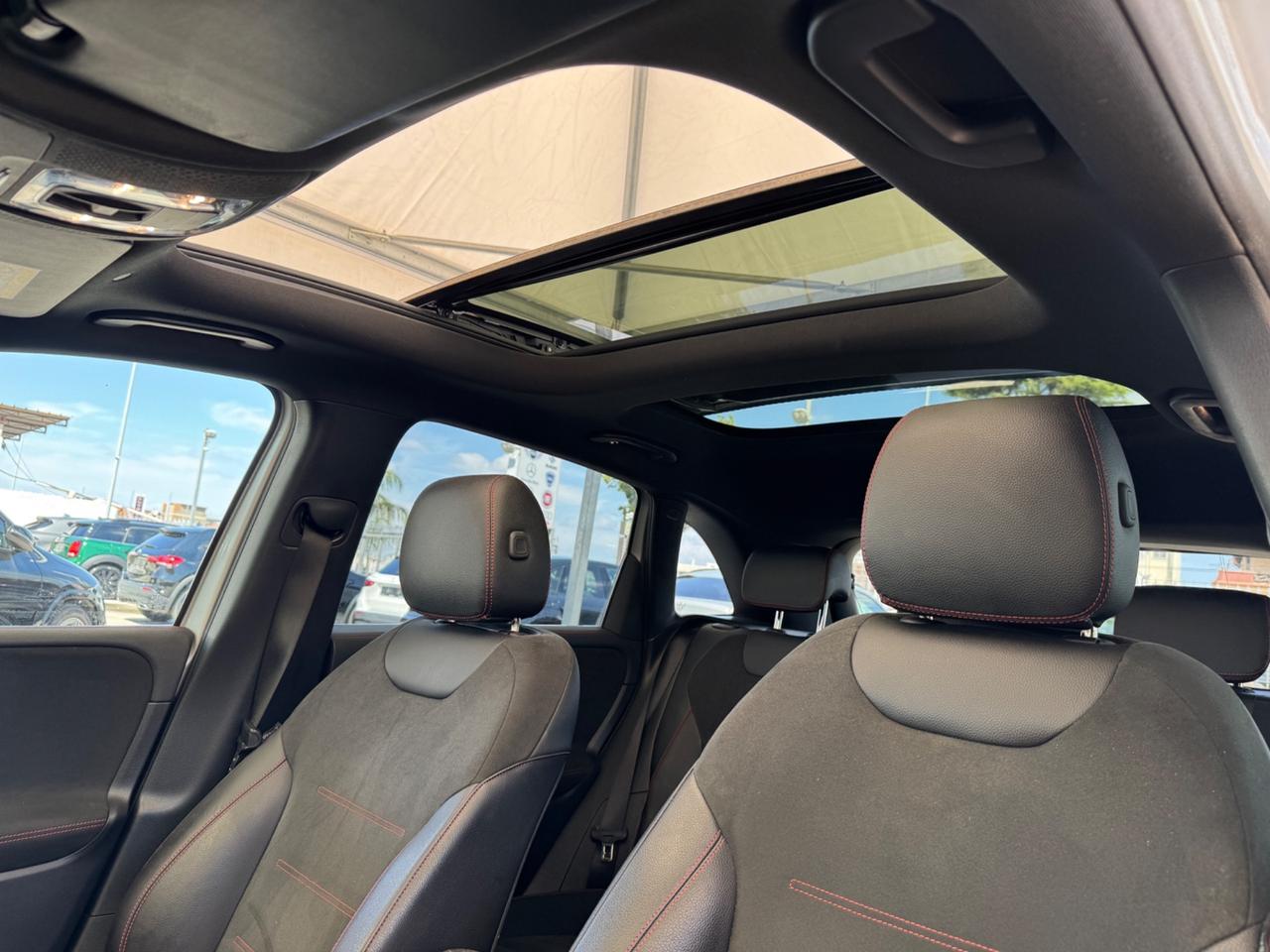 MERCEDES-BENZ B 180 d AUT. PREMIUM AMG / TETTO