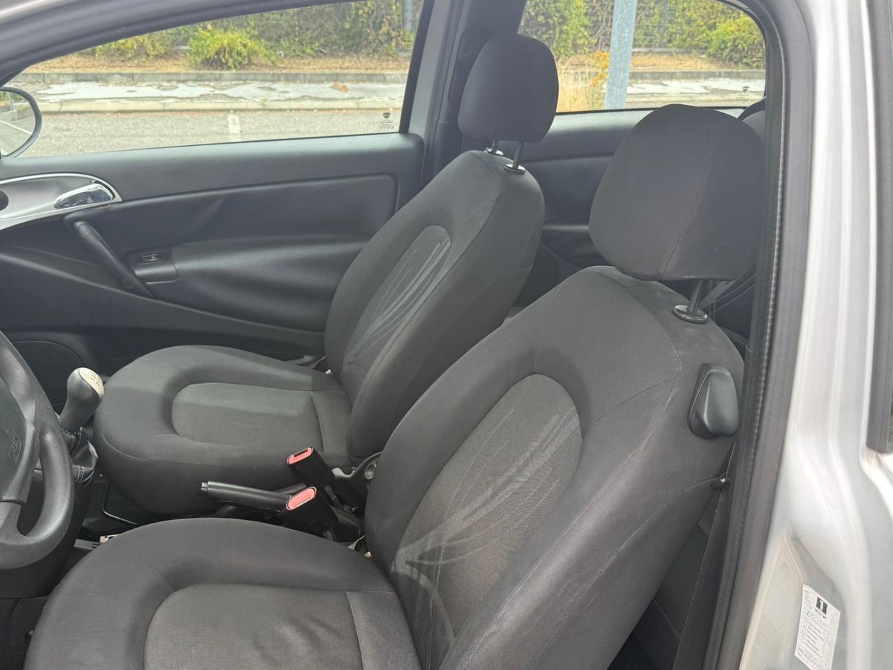 Lancia Ypsilon 1.3 MJT 75 CV Elle