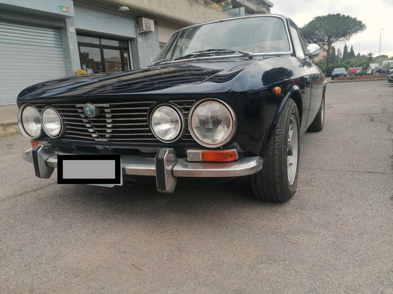 Alfa Romeo GT 2000