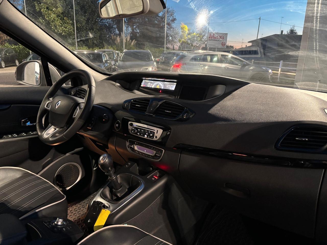 Renault Scenic 1.6 Diesel 7 posti Neopatentati