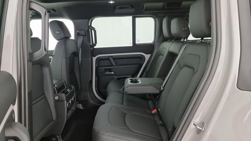 Land Rover Defender 110 3.0D I6 200 CV AWD Auto X-Dynamic SE