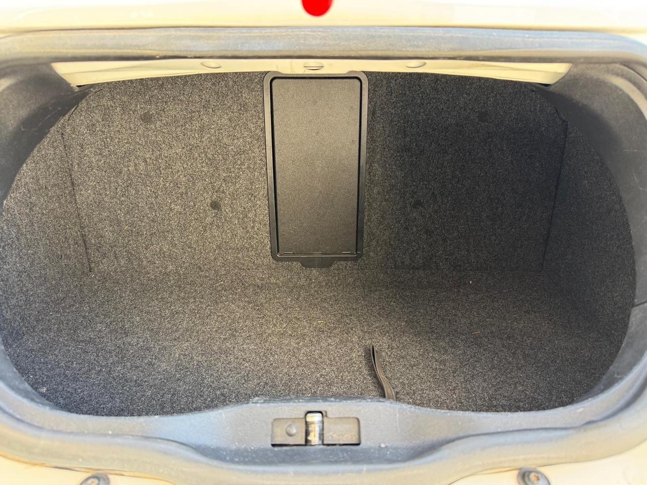 Volkswagen New Beetle 1.4 Cabrio