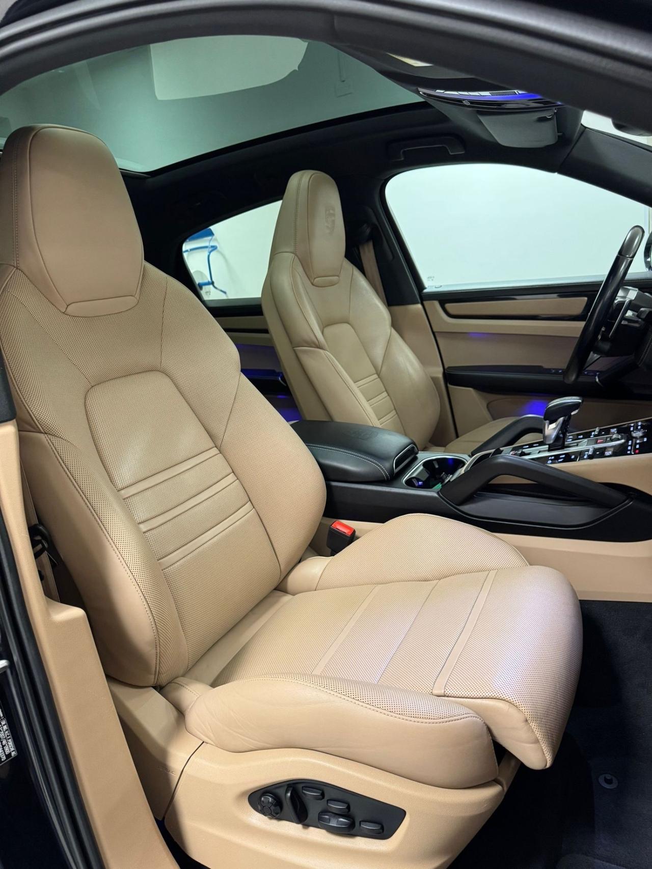 Porsche Cayenne. Coupe 3.0 V6 Platinum Edition