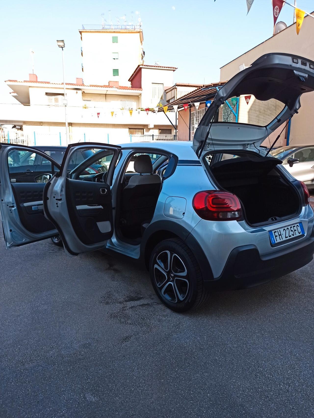 Citroen C3 PureTech 82 cv Shine Benzina