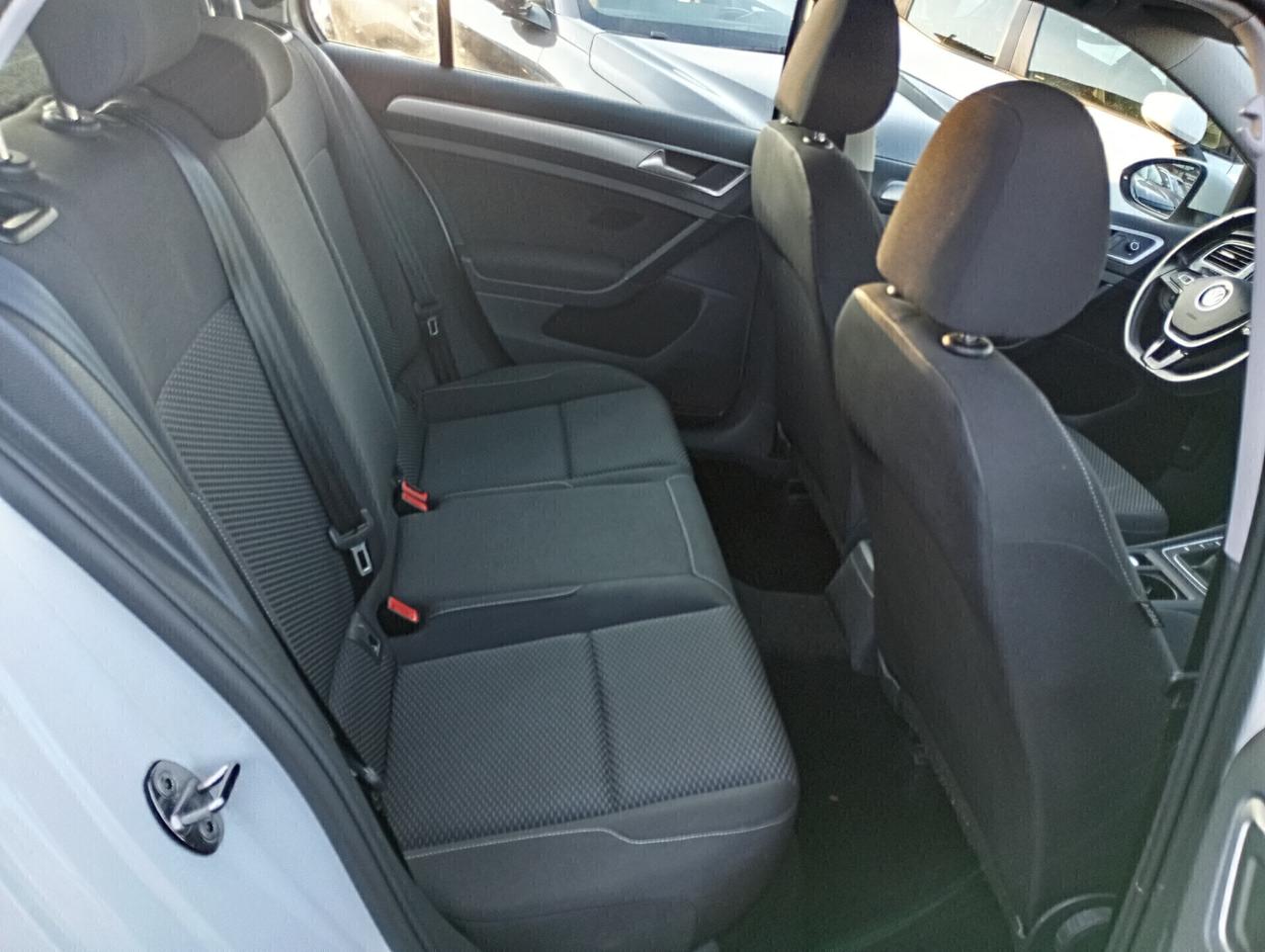 Volkswagen Golf 5P 1.0 TSI 85CV Trendline BMT