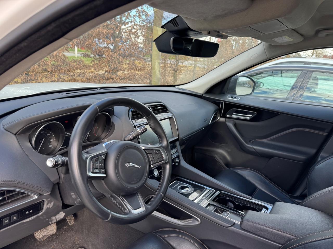 Jaguar F-Pace 2.0 D 180 CV AWD aut. Prestige Unico proprietario