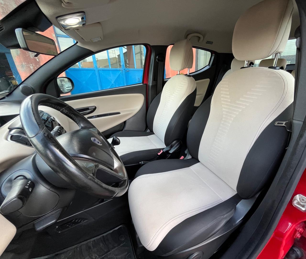 Lancia Ypsilon 1.2 69 CV 5 porte Gold-Km114000-