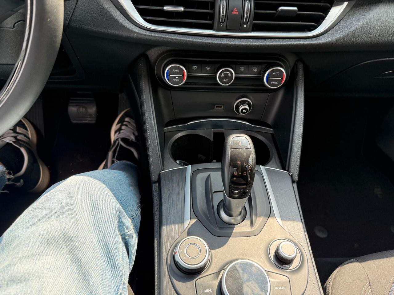 Alfa Romeo Stelvio 2.2 Turbodiesel 180 CV AT8 Q4 Business