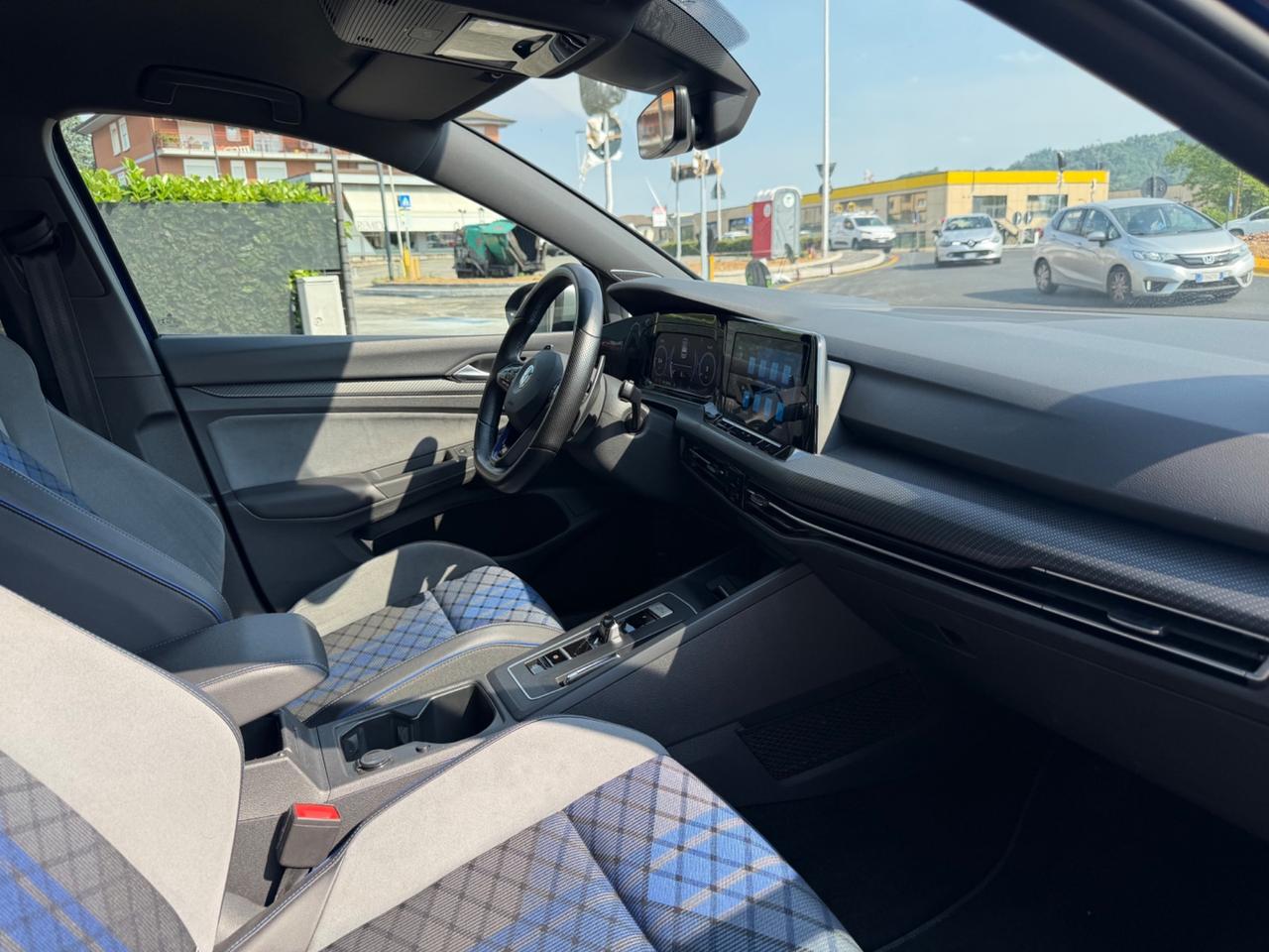 Volkswagen Golf 2.0 TSI DSG 4Motion R