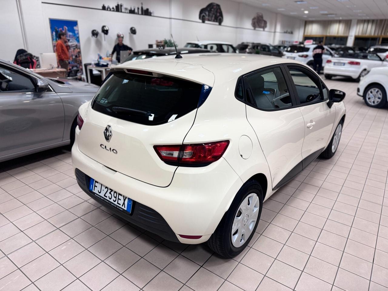Renault Clio 1.2 75CV 5 porte Intens